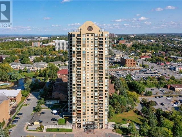 Le Parc - 1105 545 St-laurent Boulevard - photo 1