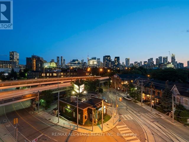 Corktown District 1 - 506 549 King Street East - photo 1