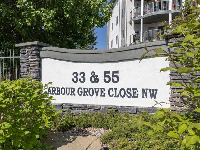 55 Arbour Grove CLOSE NW - 204 55 Arbour Grove Close Northwest - photo 2