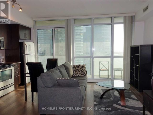 Maple Leaf Square - 2309 55 Bremner Boulevard - photo 2