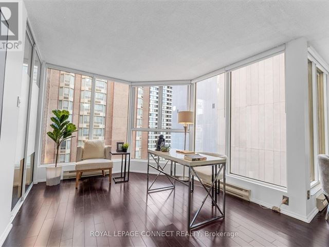 Chestnut Park - 1402 55 Centre Avenue - photo 1