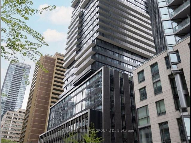 55C Condos - 3805 55 Charles Street East - photo 1