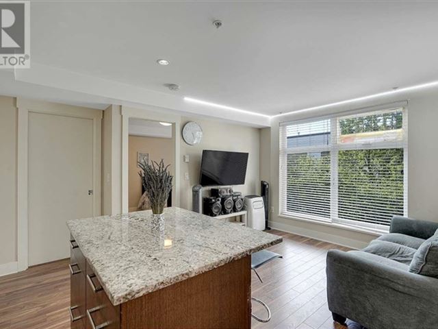 Eight West - 209 55 Eighth Avenue - photo 3