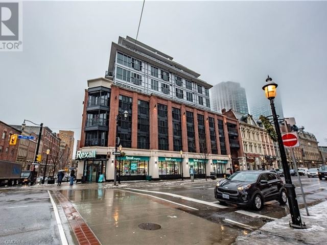 The Berczy - 815 55 Front Street East - photo 2