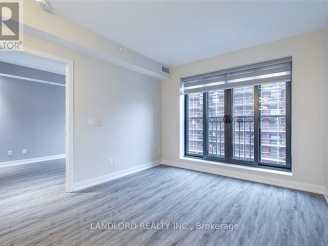 The Berczy - 520 55 Front Street East - photo 3