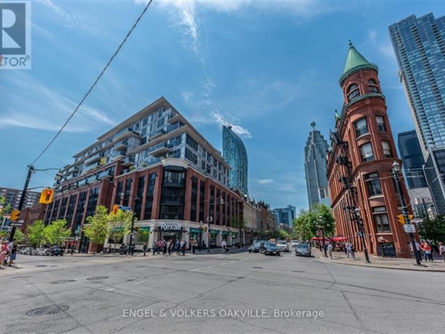 The Berczy - 815 55 Front Street East - photo 1