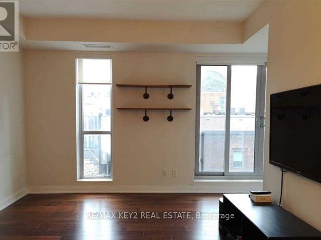 The Berczy - 616 55 Front Street East - photo 3