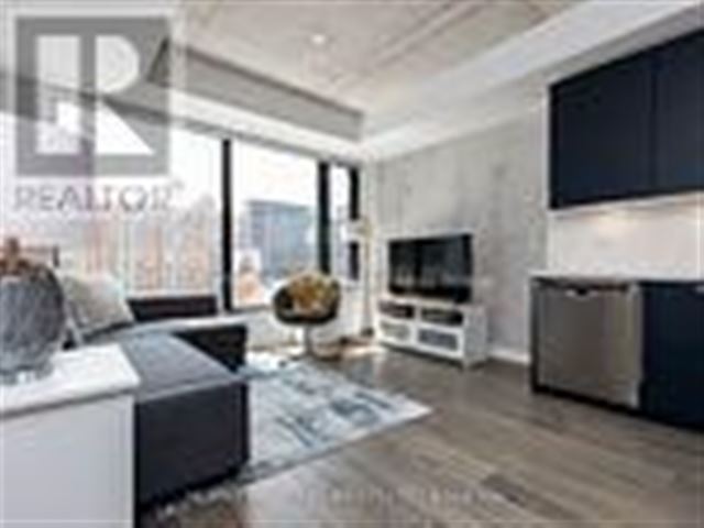 East55 Condos - 712 55 Ontario Street - photo 3