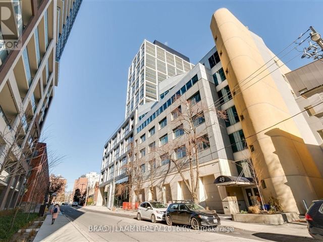 East55 Condos - 1907 55 Ontario Street - photo 2