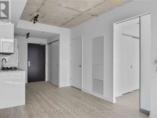 East55 Condos - 2105 55 Ontario Street - photo 2