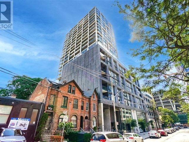 East55 Condos - 505 55 Ontario Street - photo 1