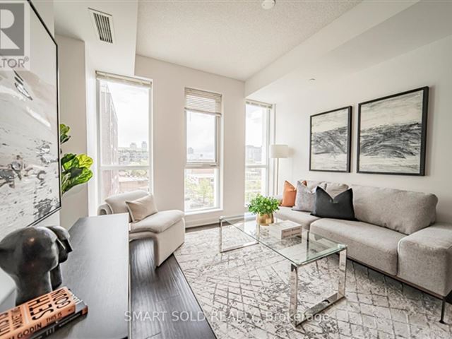 One Park Place South Tower - 522 55 Regent Park Boulevard - photo 1