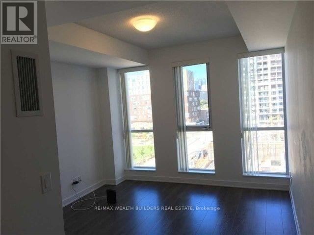 One Park Place South Tower - 606 55 Regent Park Boulevard - photo 3