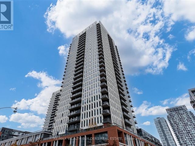 One Park Place South Tower - 606 55 Regent Park Boulevard - photo 1