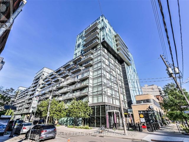 The Thompson Residences - 622 552 Wellington Street West - photo 2