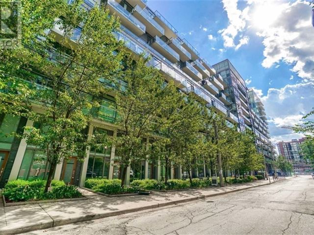 The Thompson Residences - 611 552 Wellington Street West - photo 3