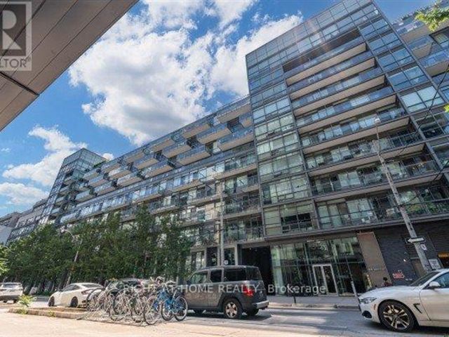 The Thompson Residences -  552 Wellington Street West - photo 1