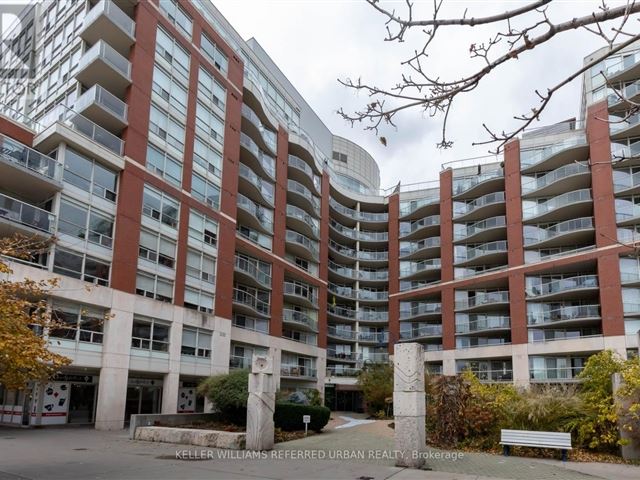 550 Queens Quay West - 1022 550 Queens Quay West - photo 3