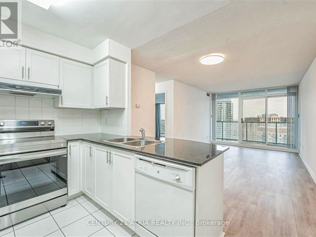 Pulse - 2102 5500 Yonge Street - photo 1