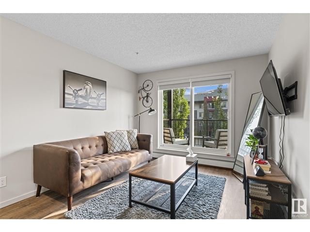 5521 7 AVE SW - 303 5521 7 Avenue Southwest - photo 2