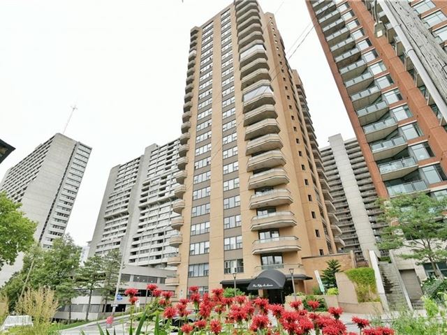 Kevlee Tower - 2107 556 Laurier Avenue West - photo 1