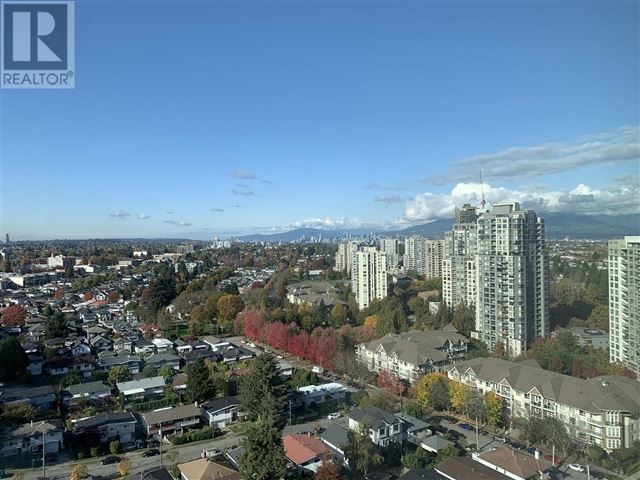 Wall Centre Central Park Tower 1 - 2209 5665 Boundary Road - photo 1