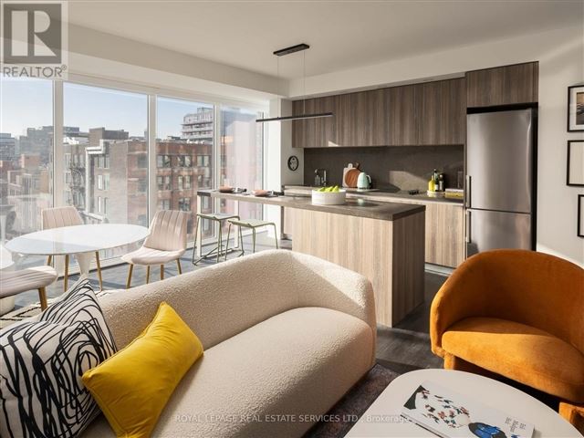 The Taylor Apartments - 1704 57 Spadina Avenue - photo 3