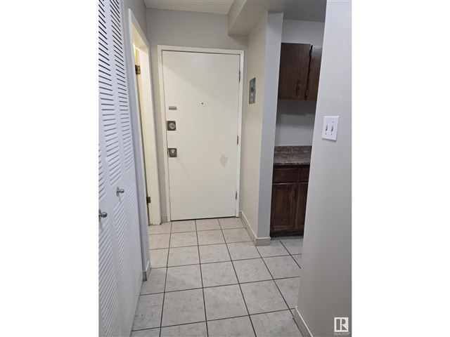 5715 133 AVE NW - 14c 5715 133 Avenue Northwest - photo 3