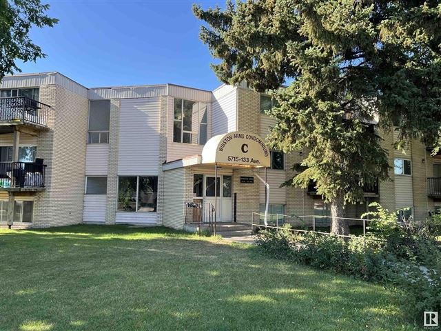 5715 133 AVE NW - 12c 5715 133 Avenue Northwest - photo 1