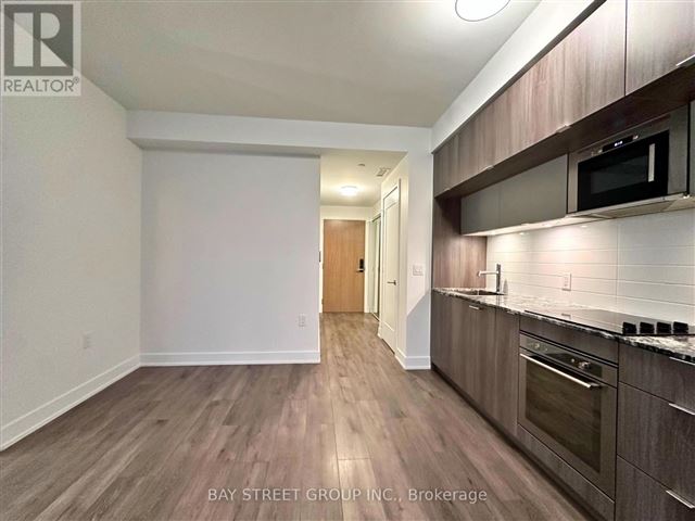 Via Bloor - 2811 575 Bloor Street East - photo 2