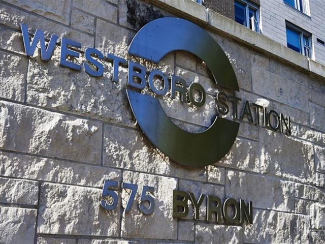 Westboro Station Phase 2 - 502 575 Byron Avenue - photo 3