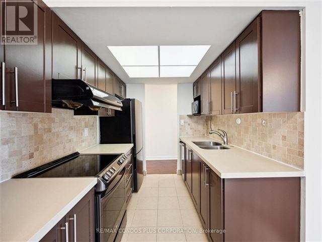 Place Nouveau 1 - 209 5785 Yonge Street - photo 3