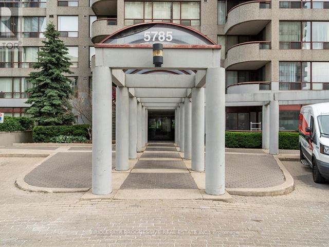 Place Nouveau 1 - 207 5785 Yonge Street - photo 2