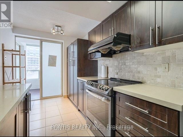 Place Nouveau 1 - 209 5785 Yonge Street - photo 2