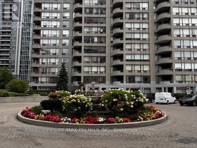 Place Nouveau 1 - 209 5785 Yonge Street - photo 1