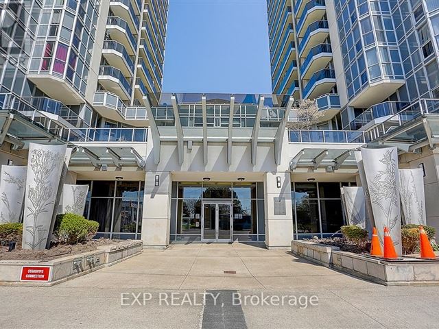 Luxe 2 - 1602 5793 Yonge Street - photo 2