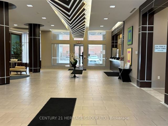 Luxe 2 - 2105 5793 Yonge Street - photo 3