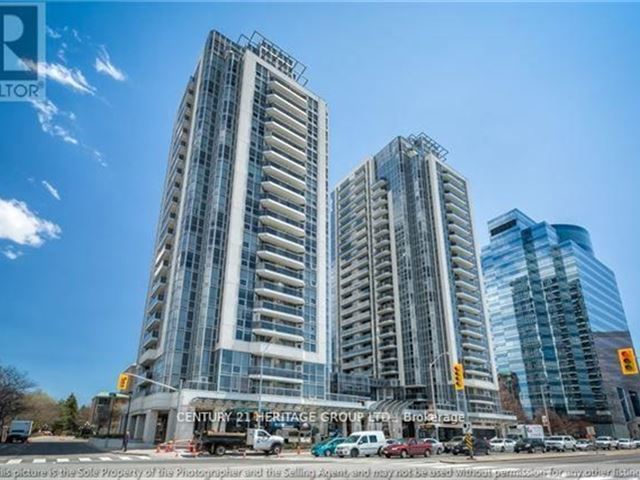 Luxe 2 - 2105 5793 Yonge Street - photo 1