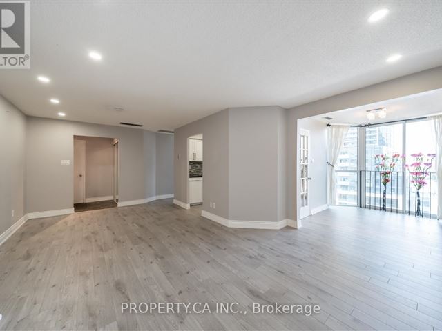 Turnberry Court - 1103 5795 Yonge Street - photo 1