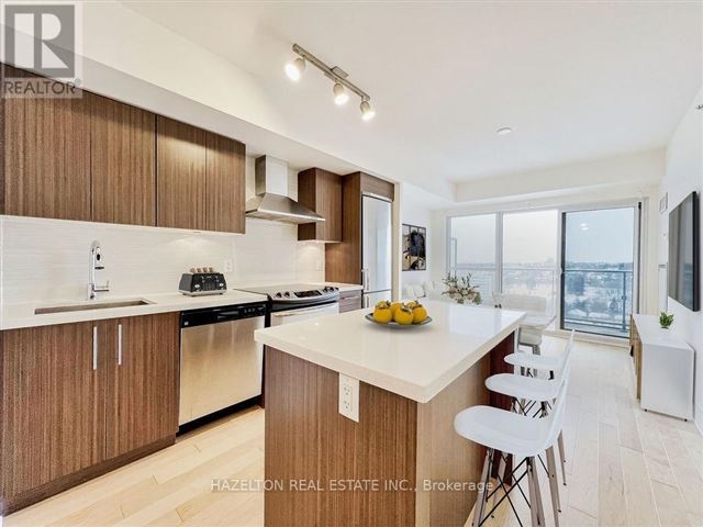 Neon Condos - 1411 58 Orchard View Boulevard - photo 1