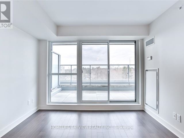 Neon Condos - 511 58 Orchard View Boulevard - photo 2