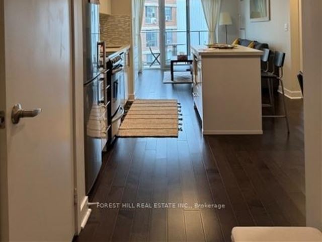 Neon Condos - 1606 58 Orchard View Boulevard - photo 1