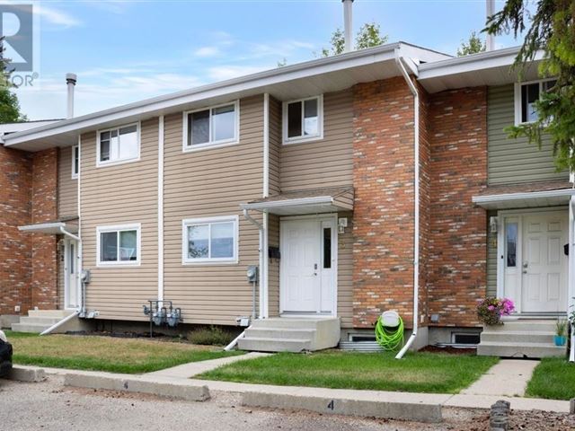 5812 61 ST - 3 5812 61 Street - photo 1