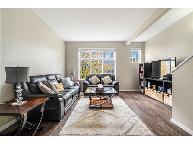 Brooklyn Village - 50 5858 142 Street - photo 2