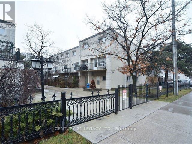 5877-5879 Bathurst Street Condos - 204b 5877 Bathurst Street - photo 1