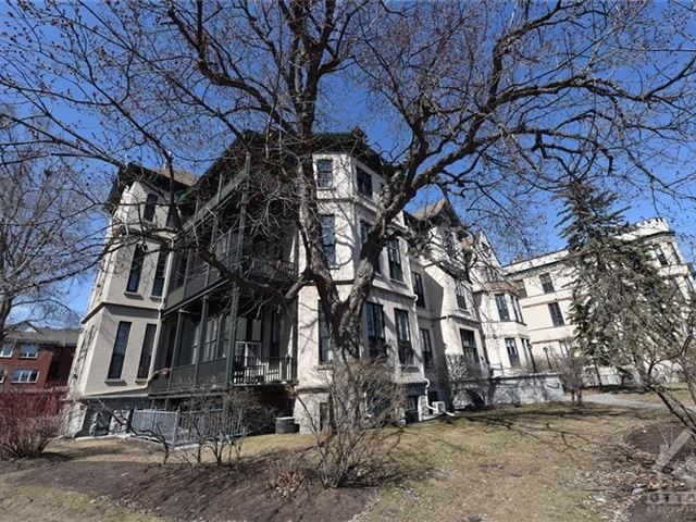 Wallis House - 301 589 Rideau Street - photo 1