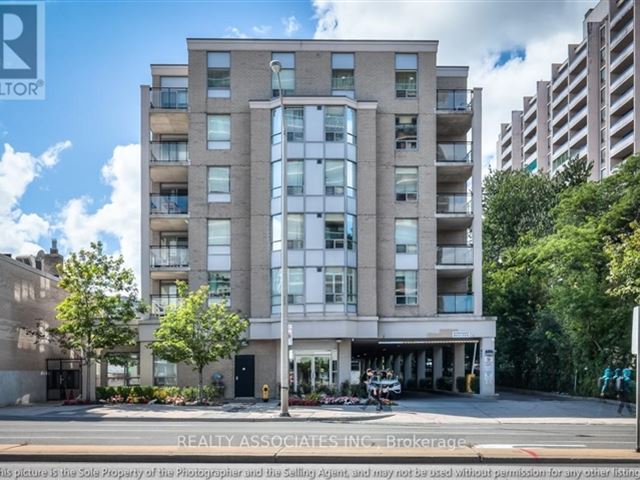 5940 Yonge - ph1 5940 Yonge Street - photo 1