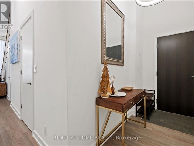 The Code Condos - th6 6 Parkwood Avenue - photo 1