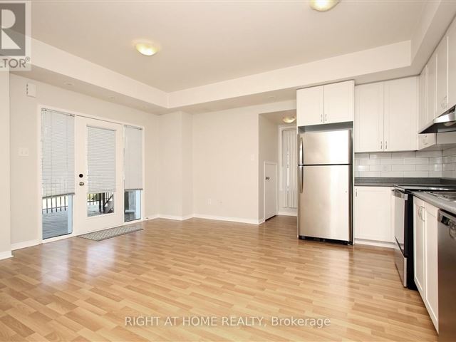 60 Fairwood Circle Condos - 35 60 Fairwood Circle - photo 3