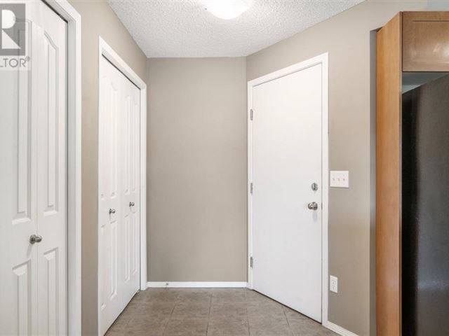 Panorama Pointe - 4310 60 Panatella Street Northwest - photo 3